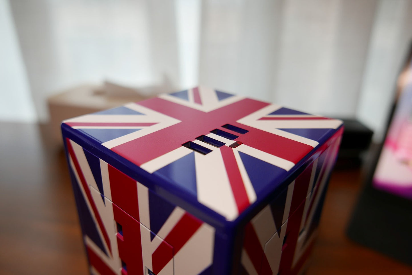英國Union Jack USB(4800mA) 防沖擊拖板 8位 配1.5米電線