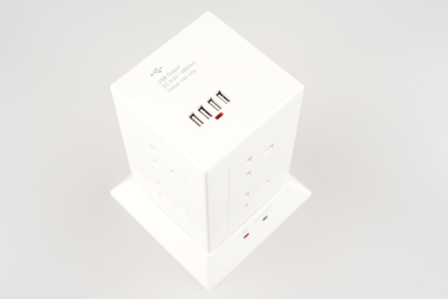 白色 USB(4800mA) 防沖擊拖板 8位 配1.5米電線